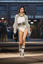 ディースクエアード 25年秋冬コレクション - 多彩なデニムスタイルと大胆なシルエット｜写真40