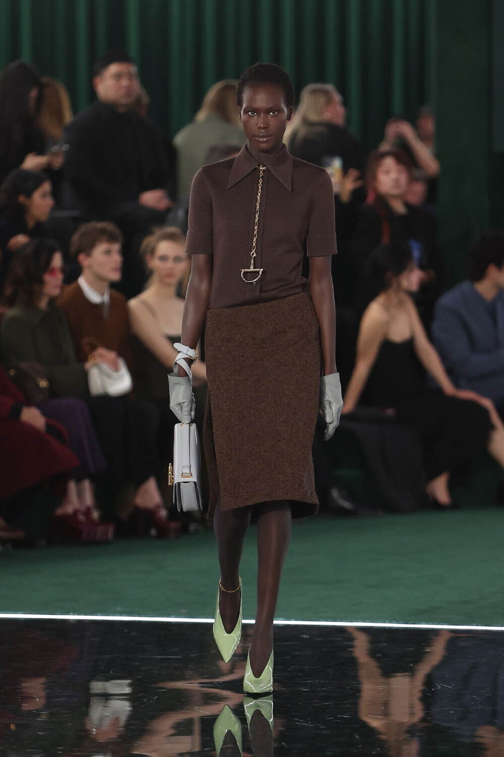 グッチ(GUCCI) 2025-26年秋冬ウィメンズ&メンズコレクション  - 写真17