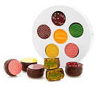 サダハル・アオキ・パリ2025年ホワイトデー“まるで化粧パレット”カラフルショコラやチョコマカロン｜写真1