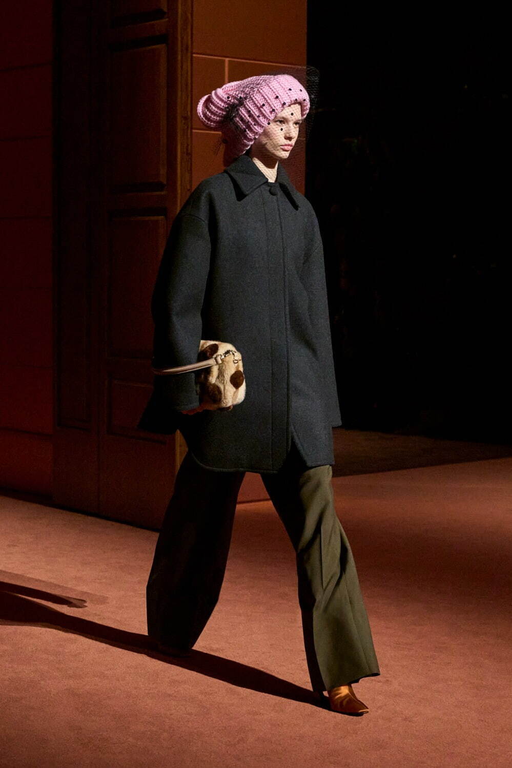 フェンディ(FENDI) 2025-26年秋冬ウィメンズ&メンズコレクション  - 写真13