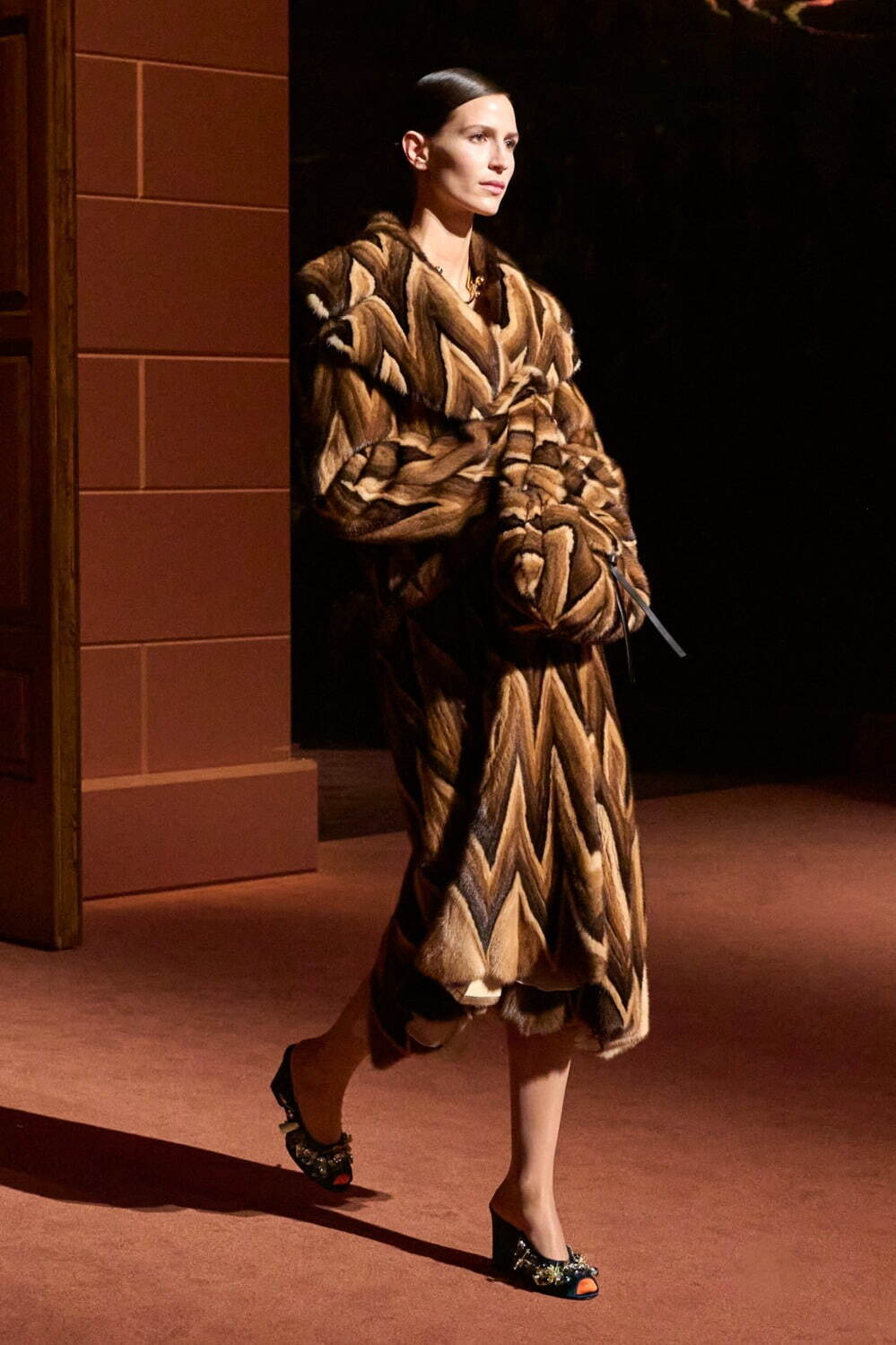 フェンディ(FENDI) 2025-26年秋冬ウィメンズ&メンズコレクション  - 写真63