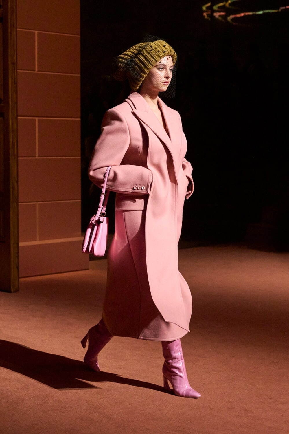 フェンディ(FENDI) 2025-26年秋冬ウィメンズ&メンズコレクション  - 写真70
