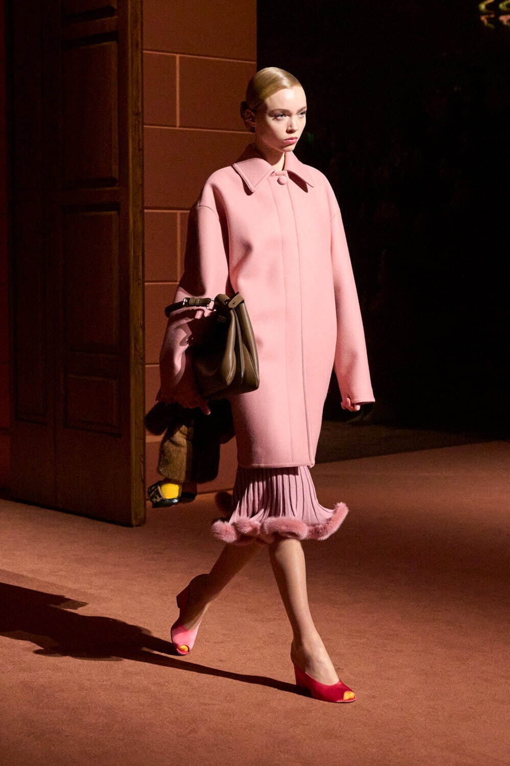 フェンディ(FENDI) 2025-26年秋冬ウィメンズ&メンズコレクション  - 写真71
