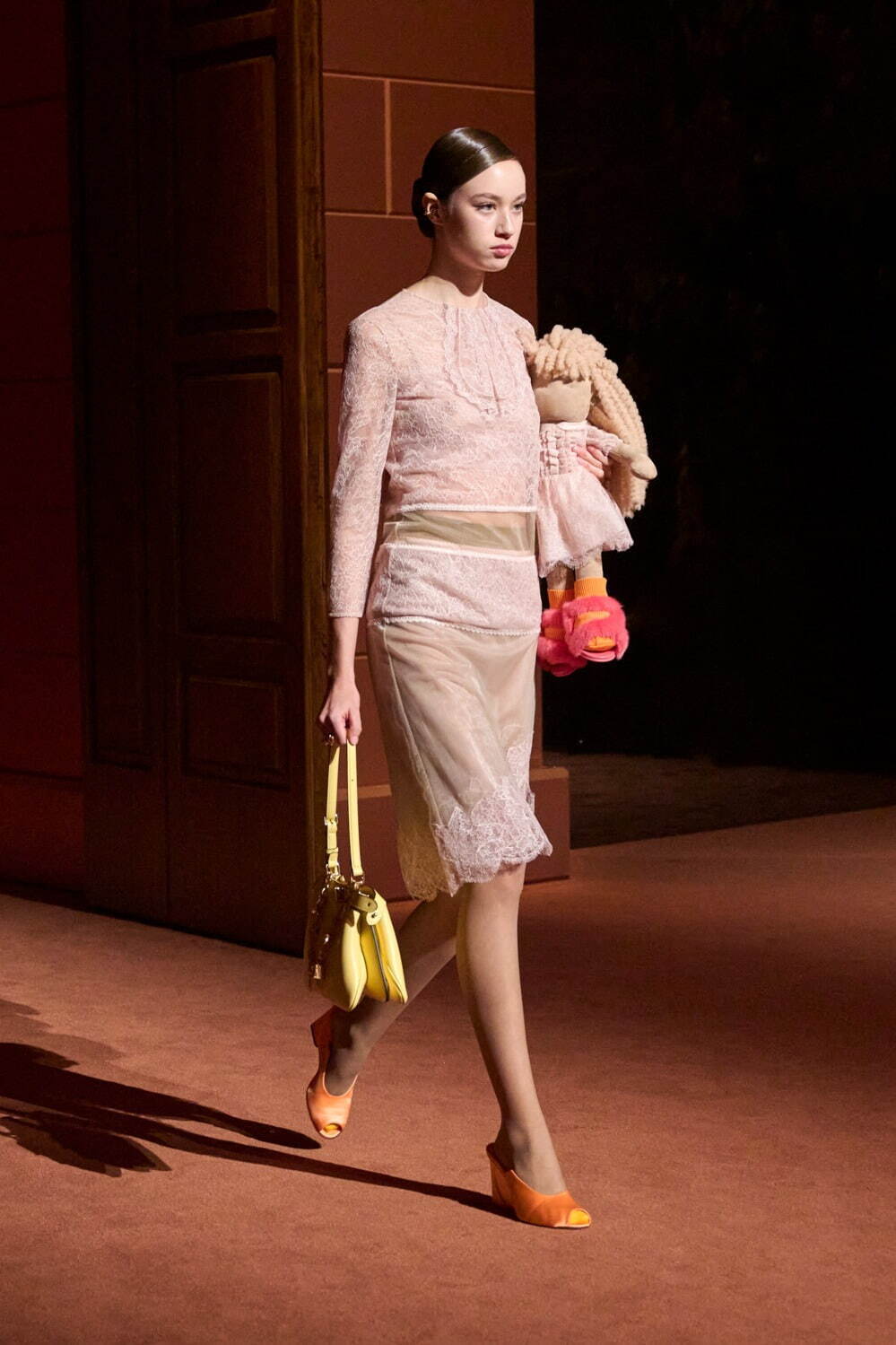 フェンディ(FENDI) 2025-26年秋冬ウィメンズ&メンズコレクション  - 写真72