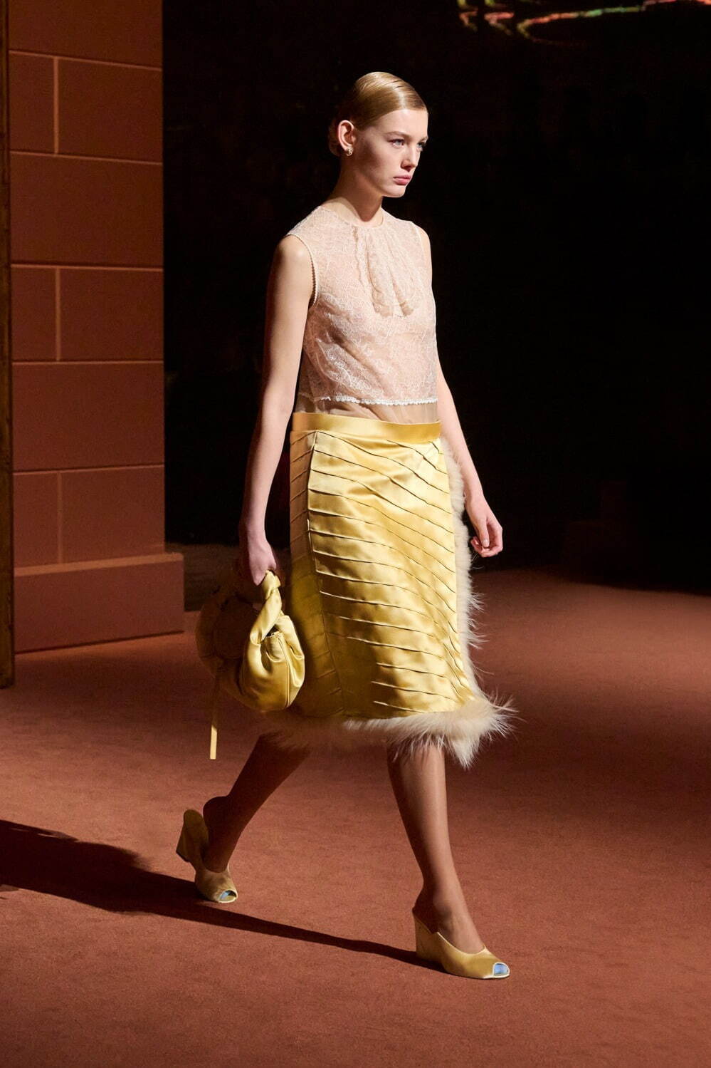 フェンディ(FENDI) 2025-26年秋冬ウィメンズ&メンズコレクション  - 写真75