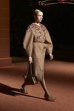 フェンディ 25-26年秋冬 コレクション - 100年の歴史と記憶を巡って｜写真22