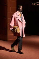 フェンディ 25-26年秋冬 コレクション - 100年の歴史と記憶を巡って｜写真73