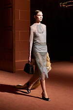 フェンディ 25-26年秋冬 コレクション - 100年の歴史と記憶を巡って｜写真74