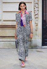 シャネル(CHANEL) ピース＆ラブ｜写真2