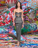 ディーゼル 25-26年秋冬コレクション - 破壊で示す“ディーゼルらしさ”｜写真11