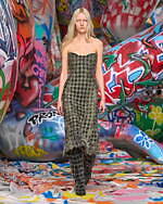 ディーゼル 25-26年秋冬コレクション - 破壊で示す“ディーゼルらしさ”｜写真19