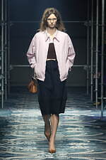 プラダ(PRADA) 女性らしさ｜写真25