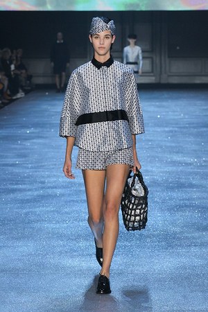 モンクレール ガム・ルージュ(MONCLER GAMME ROUGE) 2015年春夏ウィメンズ&メンズコレクション  - 写真10