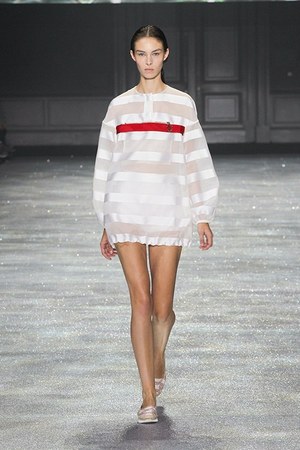 モンクレール ガム・ルージュ(MONCLER GAMME ROUGE) 2015年春夏ウィメンズ&メンズコレクション  - 写真30