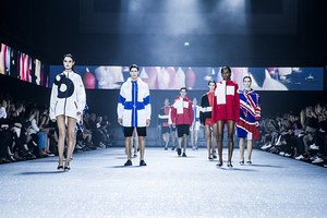 モンクレール ガム・ルージュ(MONCLER GAMME ROUGE) 2015年春夏ウィメンズ&メンズコレクション  - 写真43