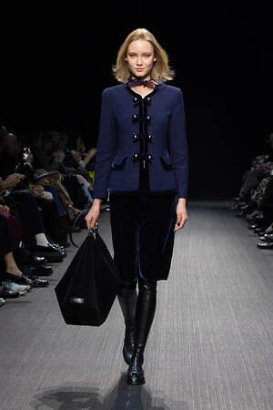 エンポリオ アルマーニ(EMPORIO ARMANI) 2025-26年秋冬ウィメンズコレクション  - 写真26