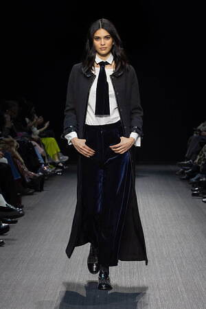 エンポリオ アルマーニ(EMPORIO ARMANI) 2025-26年秋冬ウィメンズコレクション  - 写真55