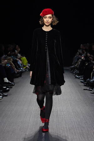 エンポリオ アルマーニ(EMPORIO ARMANI) 2025-26年秋冬ウィメンズコレクション  - 写真68