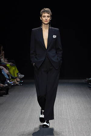 エンポリオ アルマーニ(EMPORIO ARMANI) 2025-26年秋冬ウィメンズコレクション  - 写真72