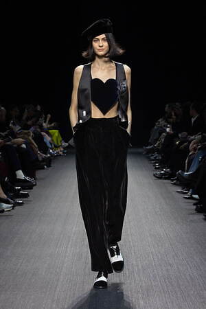 エンポリオ アルマーニ(EMPORIO ARMANI) 2025-26年秋冬ウィメンズコレクション  - 写真73