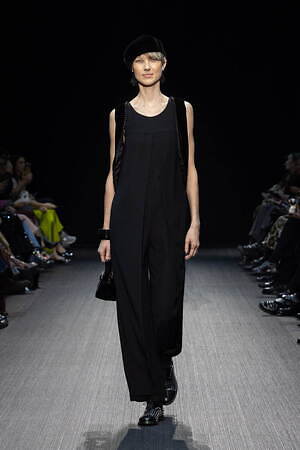 エンポリオ アルマーニ(EMPORIO ARMANI) 2025-26年秋冬ウィメンズコレクション  - 写真76