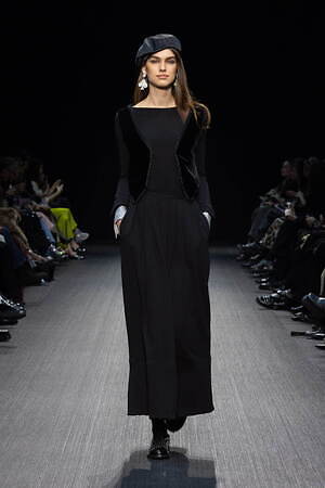 エンポリオ アルマーニ(EMPORIO ARMANI) 2025-26年秋冬ウィメンズコレクション  - 写真77