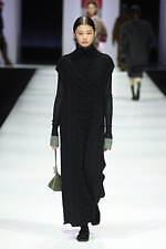 アンテプリマ 25-26年秋冬コレクション - 懐かしくも新しい服、現代美術家の加藤泉とタッグ｜写真21