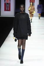 アンテプリマ 25-26年秋冬コレクション - 懐かしくも新しい服、現代美術家の加藤泉とタッグ｜写真28