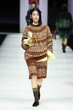 アンテプリマ 25-26年秋冬コレクション - 懐かしくも新しい服、現代美術家の加藤泉とタッグ｜写真29