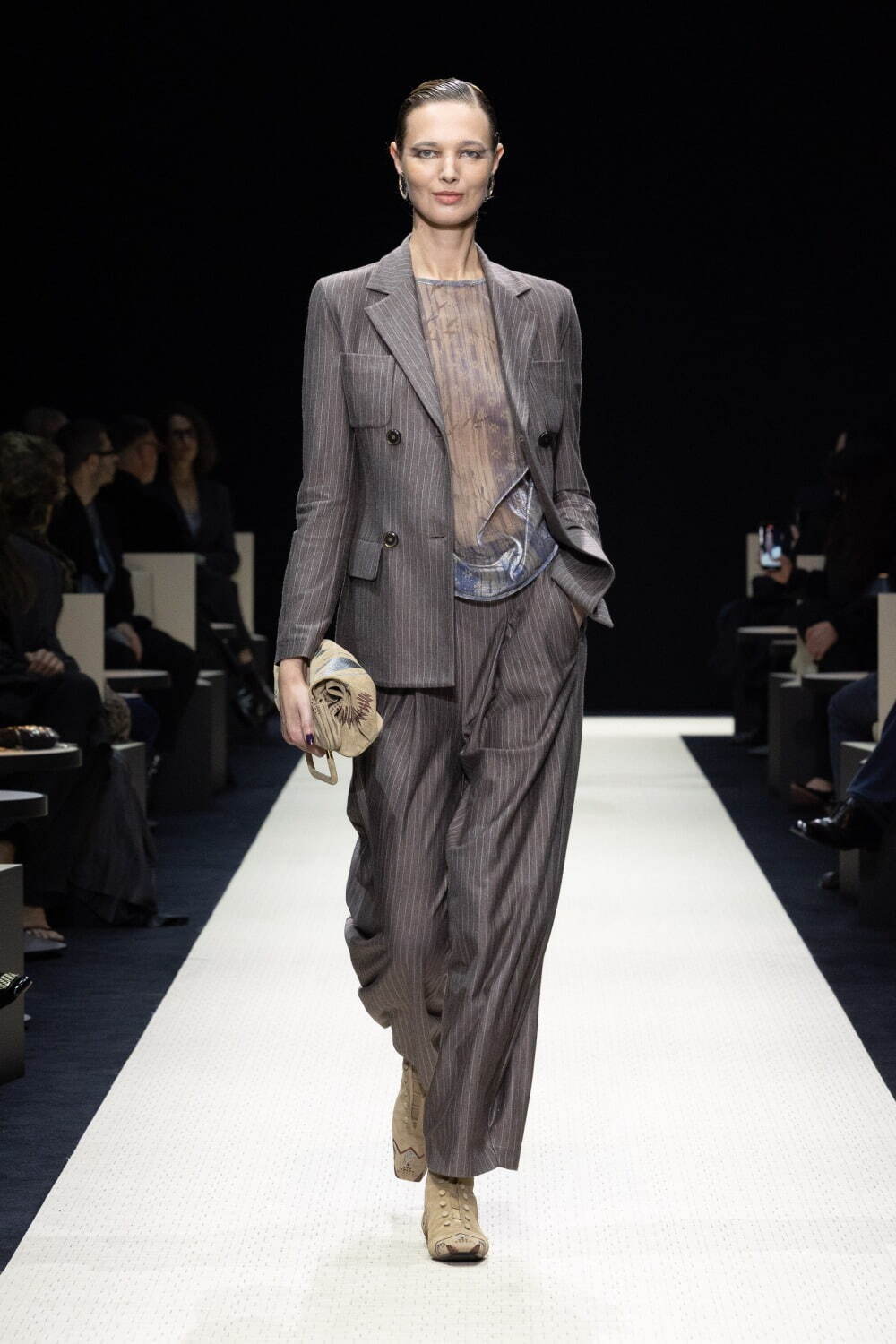 ジョルジオ アルマーニ(Giorgio Armani) 2025-26年秋冬ウィメンズコレクション  - 写真14