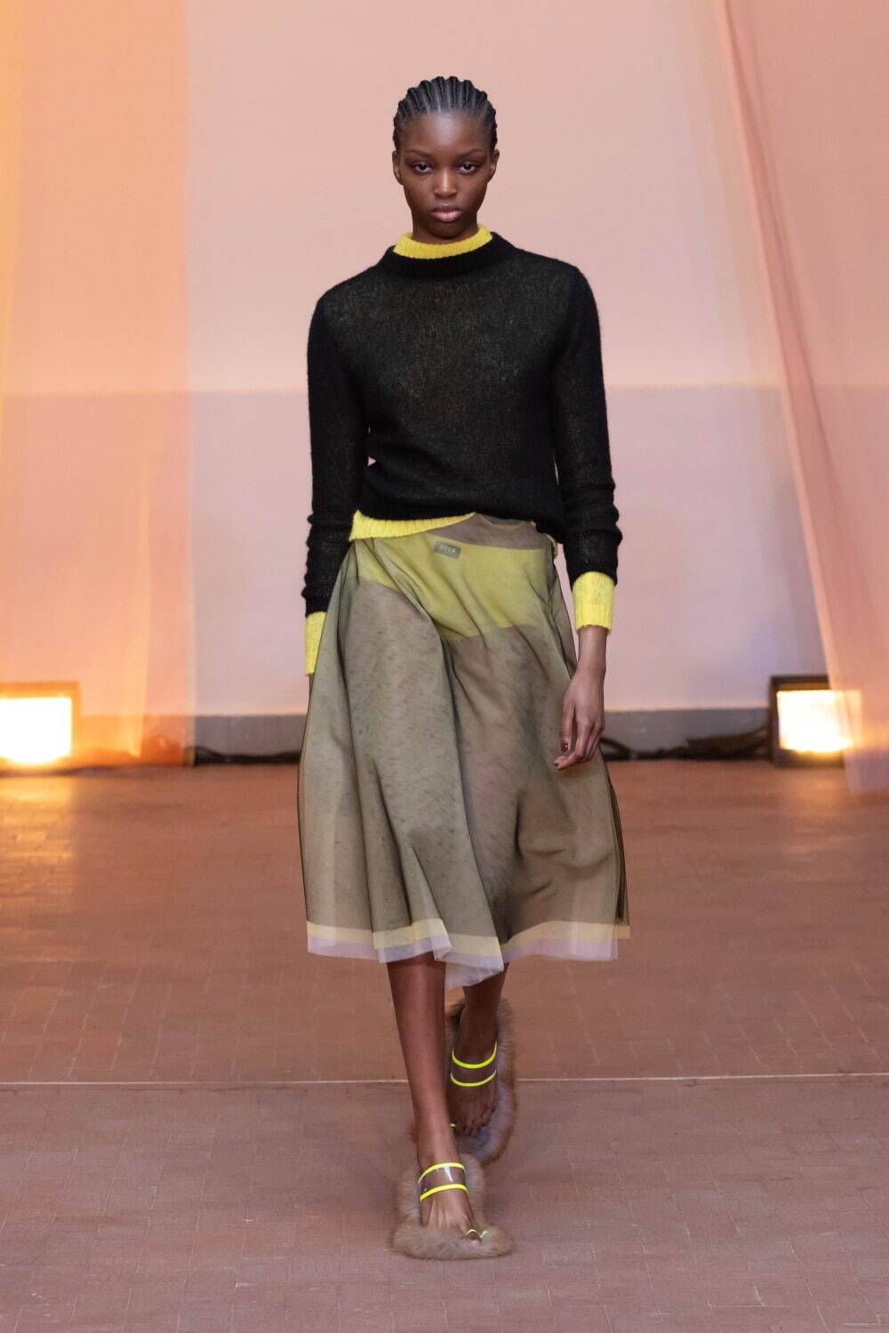 エムエスジーエム(MSGM) 2025-26年秋冬ウィメンズコレクション  - 写真16
