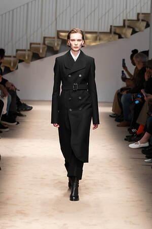 トッズ(TOD'S) 2025-26年秋冬ウィメンズコレクション  - 写真1