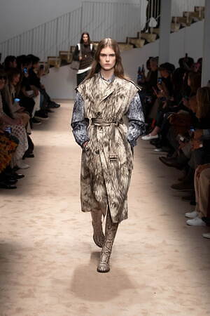 トッズ(TOD'S) 2025-26年秋冬ウィメンズコレクション  - 写真17