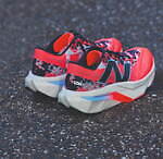 ニューバランス“ランニング特化”の日本初ストアが代々木公園に、ランナー向けカフェ併設｜写真5