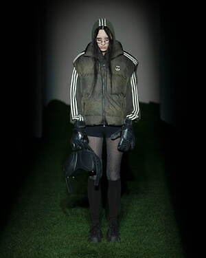 アヴァヴァヴ(AVAVAV) 2025-26年秋冬ウィメンズ&メンズコレクション  - 写真6