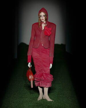 アヴァヴァヴ(AVAVAV) 2025-26年秋冬ウィメンズ&メンズコレクション  - 写真9