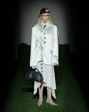 アヴァヴァヴ(AVAVAV) 2025-26年秋冬ウィメンズ&メンズコレクション  - 写真14