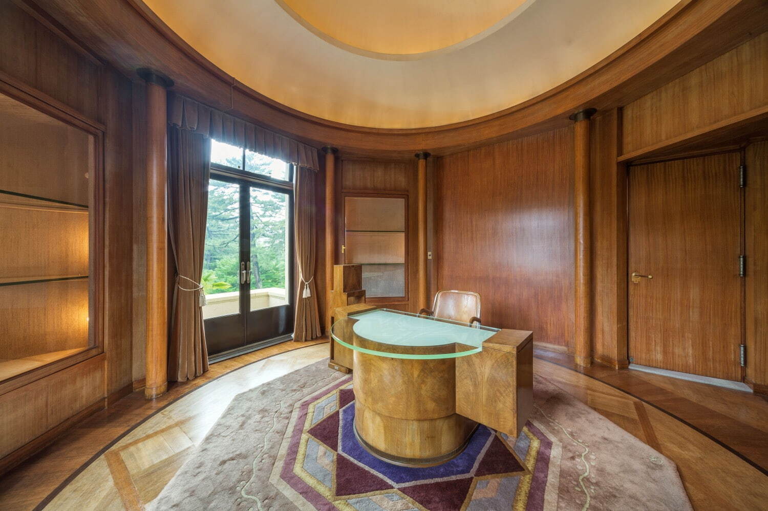 ［参考図版］ 東京都庭園美術館 本館 書斎
画像提供：東京都庭園美術館