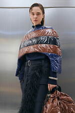 プラン シー2025年秋冬コレクション - 都会のワードローブに、生き生きとしたタッチを添えて｜写真24