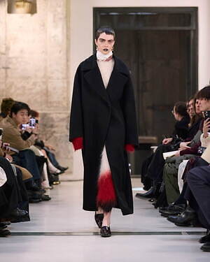 マメ クロゴウチ(Mame Kurogouchi) 2025-26年秋冬ウィメンズコレクション  - 写真5