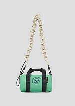 アウトドアプロダクツ×グラニフ、“威嚇中”レッサーパンダや黒猫を刺繍した2WAYミニバッグ｜写真28