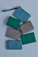 ディスコード ヨウジヤマモト“マーブル模様”ウォレット、ムラ感レザーの長財布やキーチェーンも｜写真1