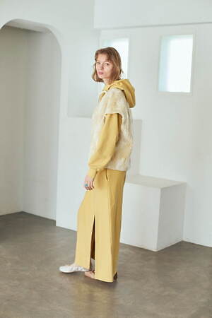 ロドリリオン(RHODOLIRION) 2025-26年秋冬ウィメンズコレクション  - 写真18