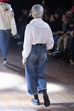 アンダーカバー 2025-26年秋冬コレクション - ぬいぐるみと無造作なスタイル｜写真24