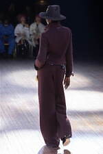 アンダーカバー 2025-26年秋冬コレクション - ぬいぐるみと無造作なスタイル｜写真44