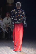 アンダーカバー 2025-26年秋冬コレクション - ぬいぐるみと無造作なスタイル｜写真70