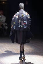 アンダーカバー 2025-26年秋冬コレクション - ぬいぐるみと無造作なスタイル｜写真72