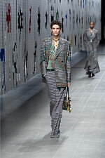 エトロ 2025-26年秋冬コレクション - 生命の起源｜写真24