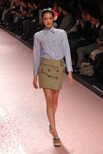 冨永愛など豪華モデルの競演！ケイタマルヤマ(KEITA MARUYAMA)の2011年春夏コレクション｜写真26