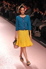 冨永愛など豪華モデルの競演！ケイタマルヤマ(KEITA MARUYAMA)の2011年春夏コレクション｜写真43